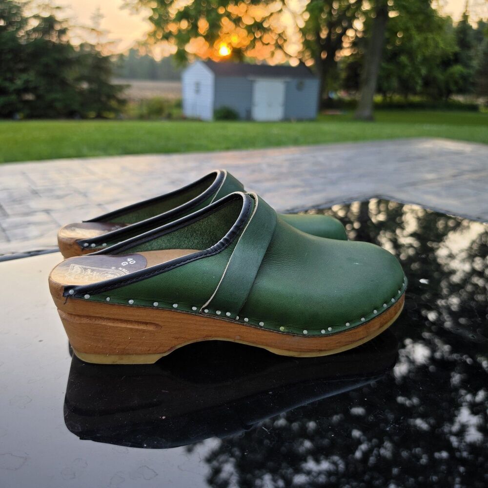 Swedish Bastad Toffeln Originals Green Leather and Wood Clogs Size 40 US 9 - Picture 3 of 10